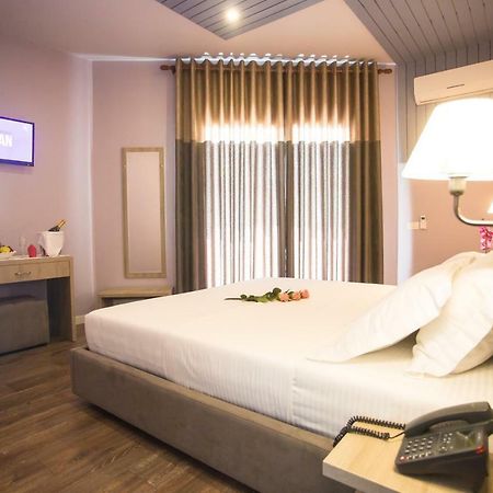 Vila Verde Beach Hotel Durrës 外观 照片