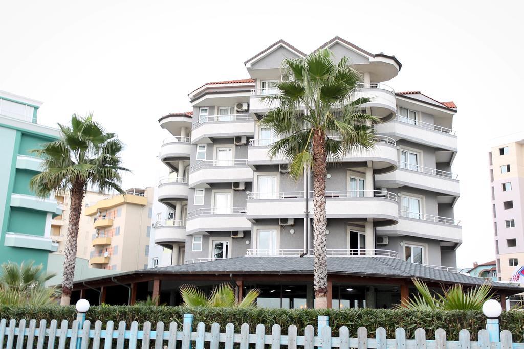 Vila Verde Beach Hotel Durrës 外观 照片