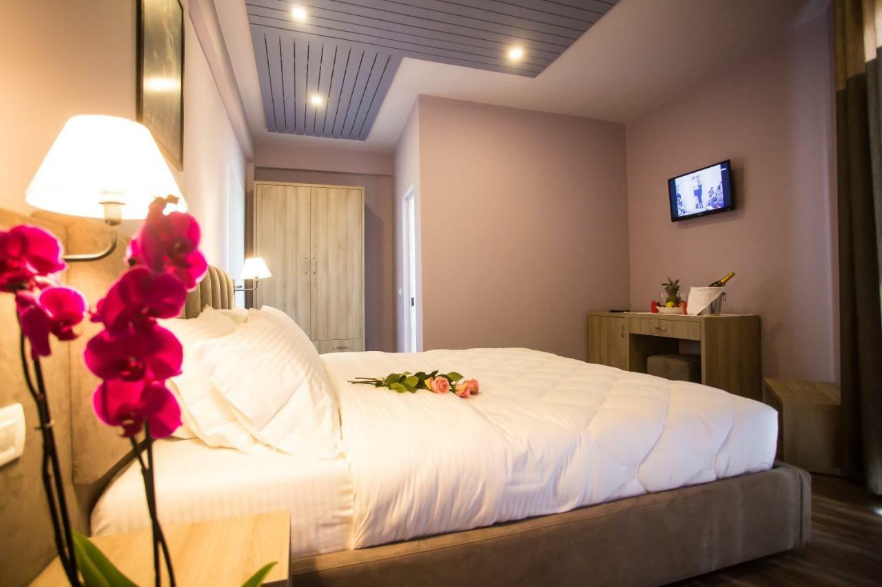 Vila Verde Beach Hotel Durrës 外观 照片