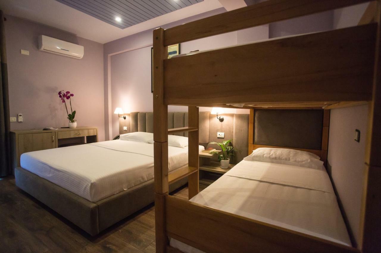 Vila Verde Beach Hotel Durrës 外观 照片