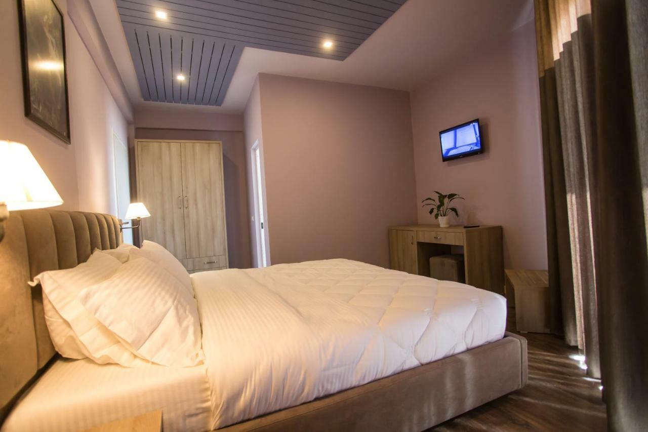 Vila Verde Beach Hotel Durrës 外观 照片