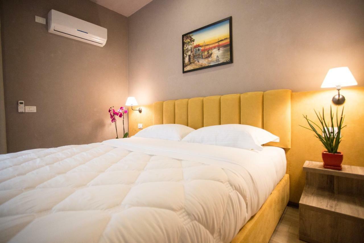 Vila Verde Beach Hotel Durrës 外观 照片