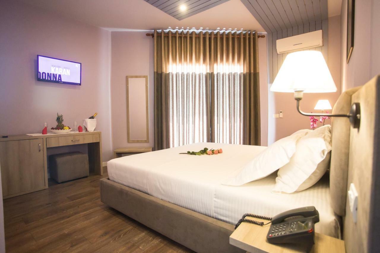 Vila Verde Beach Hotel Durrës 外观 照片