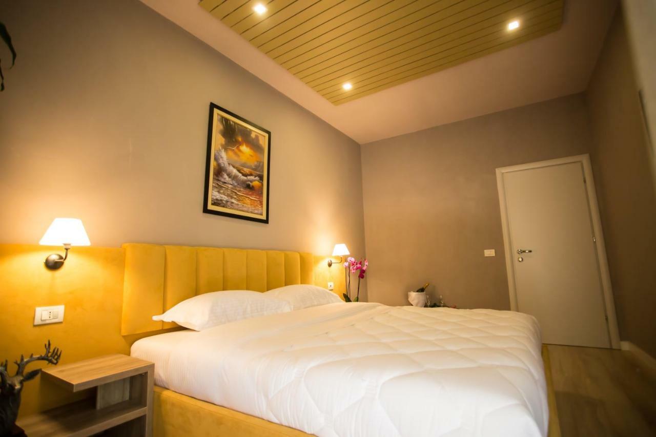 Vila Verde Beach Hotel Durrës 外观 照片