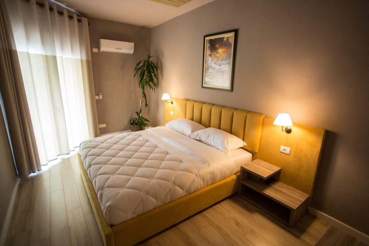 Vila Verde Beach Hotel Durrës 外观 照片