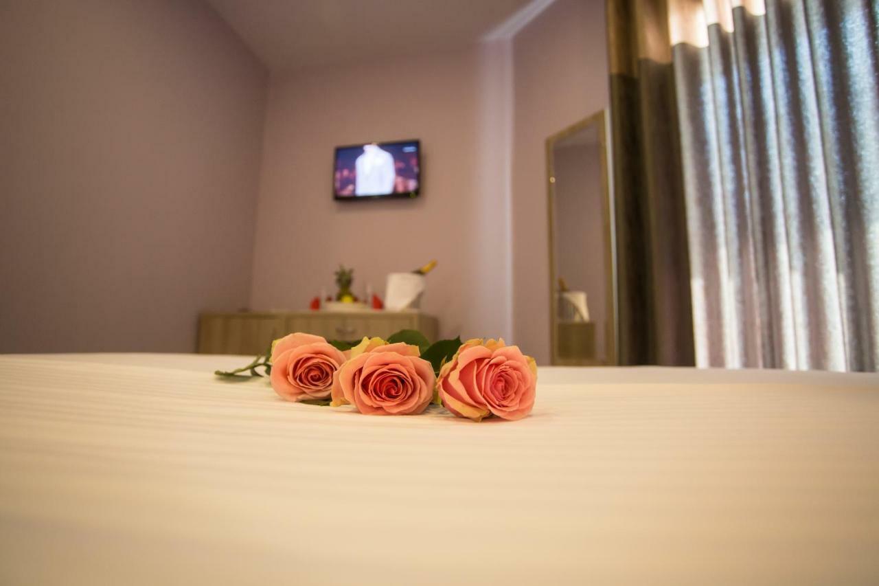 Vila Verde Beach Hotel Durrës 外观 照片