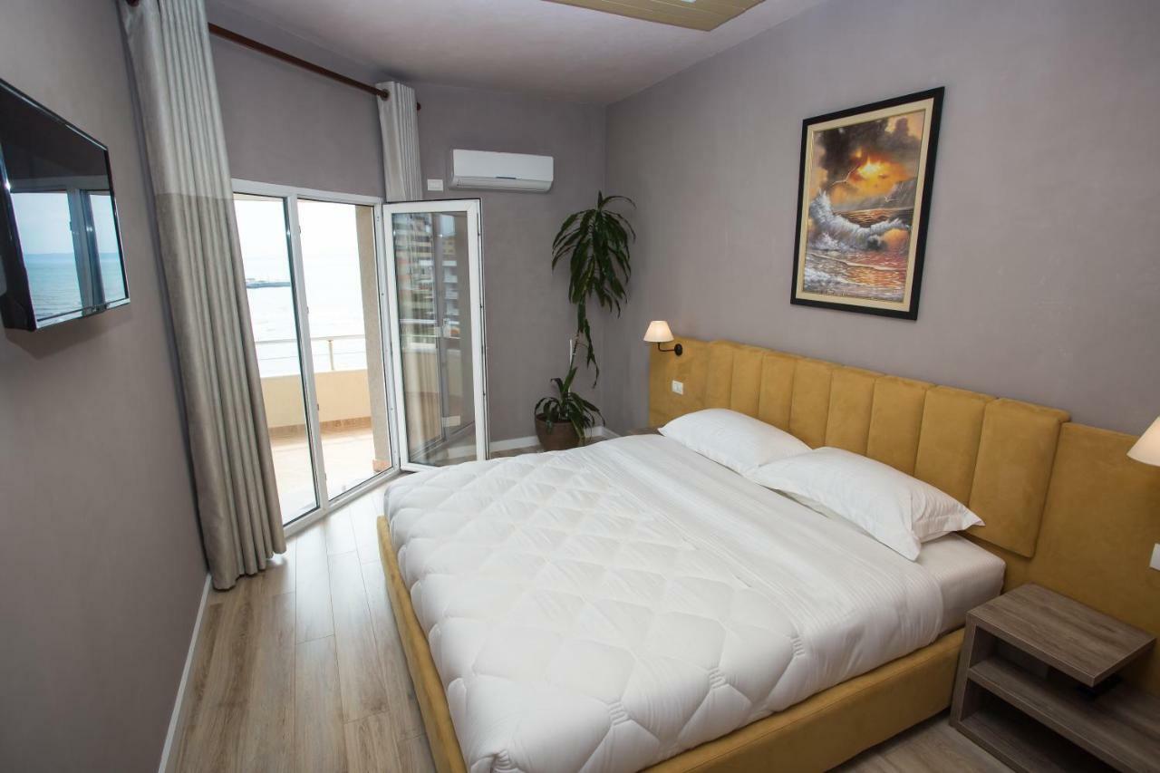 Vila Verde Beach Hotel Durrës 外观 照片