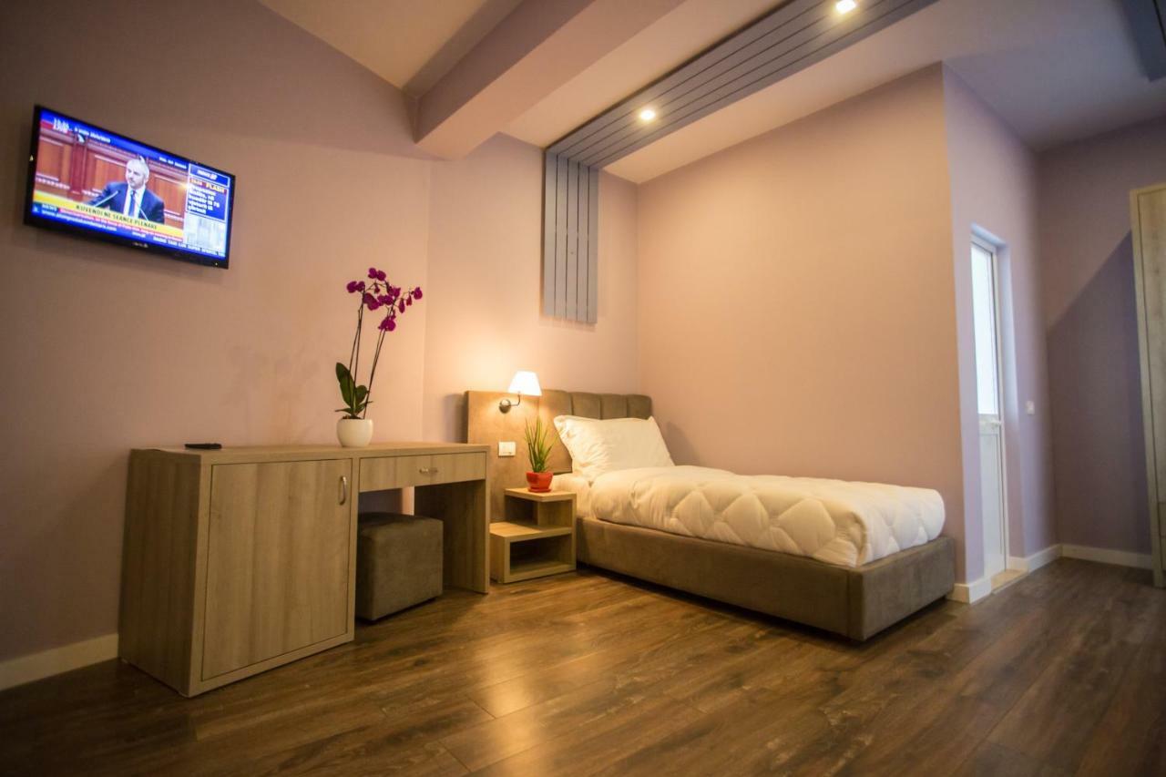 Vila Verde Beach Hotel Durrës 外观 照片